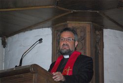 Bischof Harald Rückert während seiner Predigt beim Abschlussgottesdienst der Zentralkonferenz der Evangelisch-methodistischen Kirche.