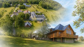 Das Bild ist eine Collage aus zwei Fotos: Oben links ein Luftbild vom Schwarzenshof, der in einer parkähnlichen Landschaft am Waldrand liegt. Unten rechts das ehemalige Backhaus mit großen Fenstern und einer Holzveranda.
