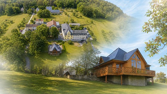 Das Bild ist eine Collage aus zwei Fotos: Oben links ein Luftbild vom Schwarzenshof, der in einer parkähnlichen Landschaft am Waldrand liegt. Unten rechts das ehemalige Backhaus mit großen Fenstern und einer Holzveranda.