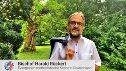 Bischof Harald Rückert plädiert für den Schutz der Umwelt. Für ihn ist das Bewahrung der Schöpfung Gottes.