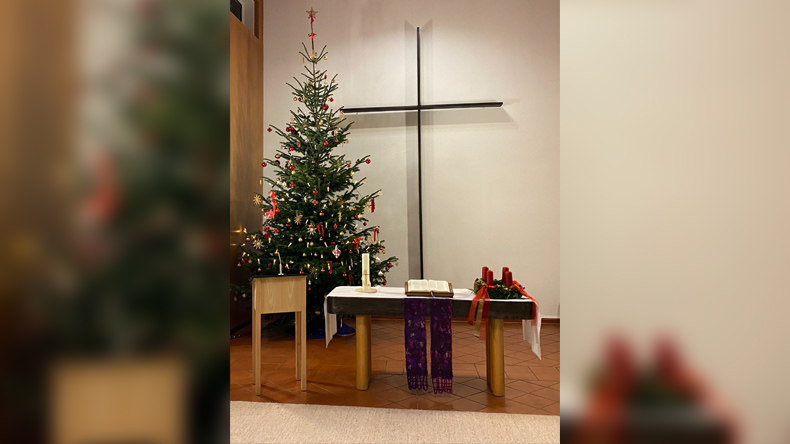 Aus der EmK Wien-Fünfhaus wird zum ersten Mal ein Weihnachtsgottesdienst im ORF Fernsehen und Radio übertragen.